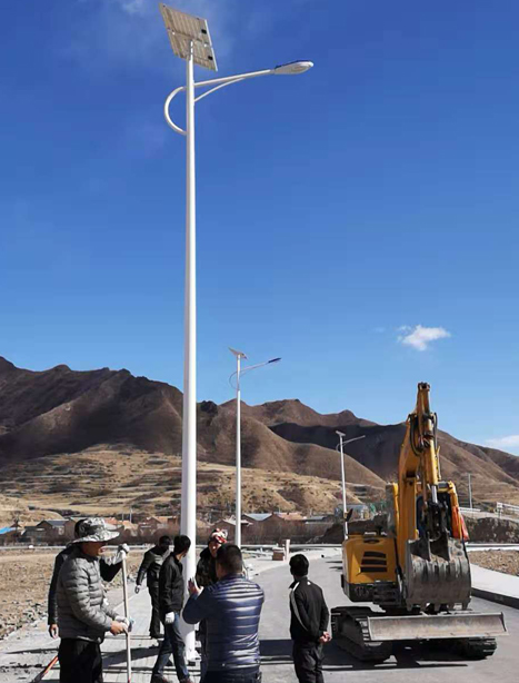 甘南碌曲10米策勒太阳能路灯项目