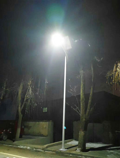 积石山县策勒太阳能路灯项目