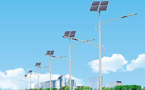 北方冬季策勒太阳能路灯的保养要点