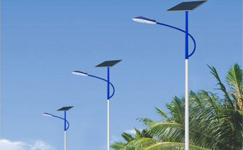 策勒太阳能路灯防触电安全指南：如何选择与维护